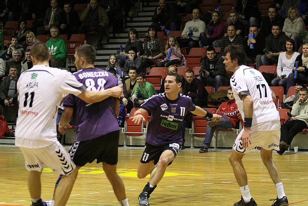 Reflex Miedź dalej od Final Four