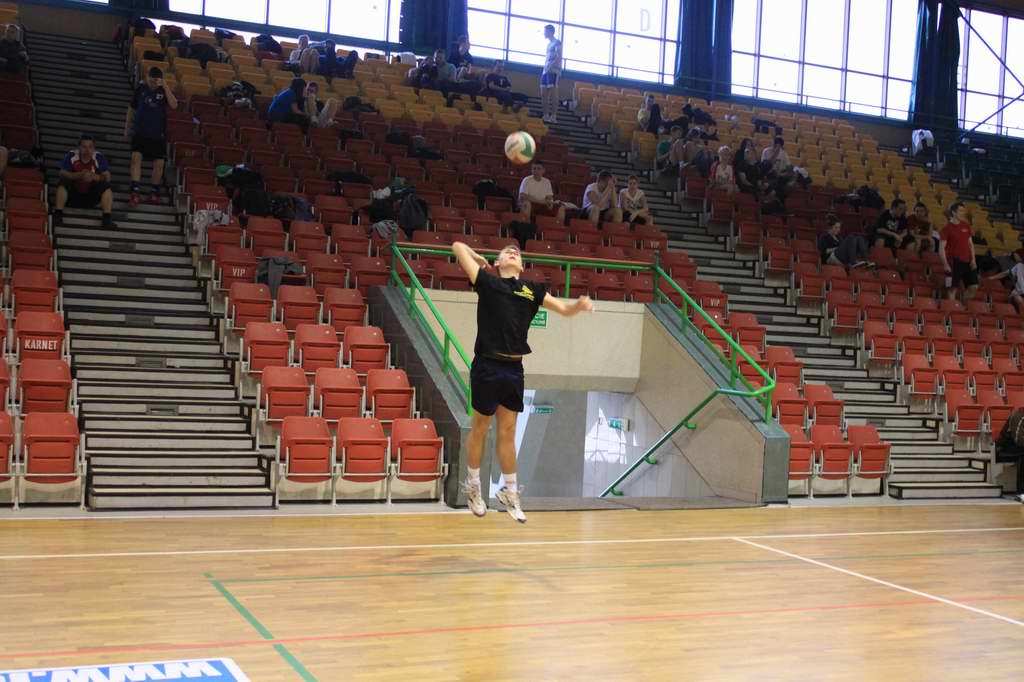 Siatkówka z faworkami