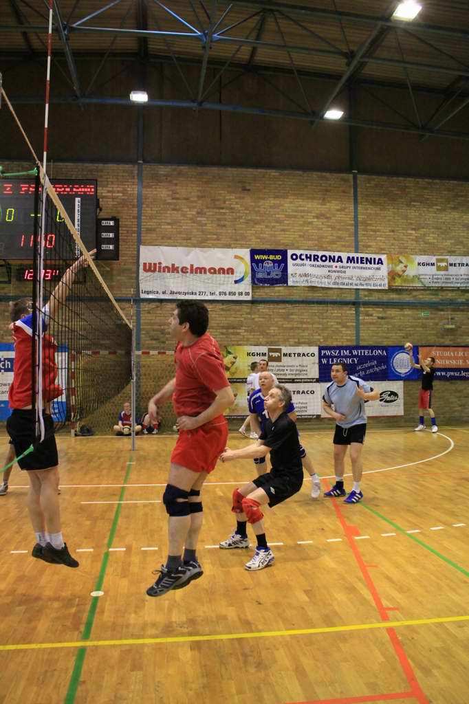 Siatkówka z faworkami
