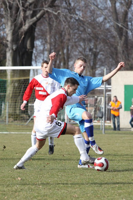 Piast - Konfeks 1:3