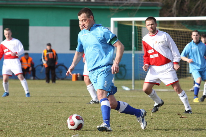 Piast - Konfeks 1:3
