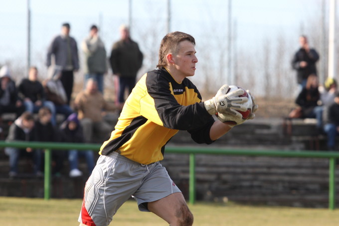 Piast - Konfeks 1:3