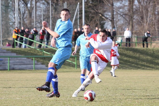 Piast - Konfeks 1:3