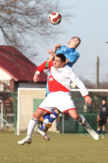Piast - Konfeks 1:3