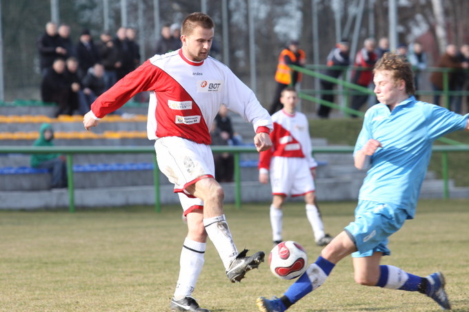 Piast - Konfeks 1:3