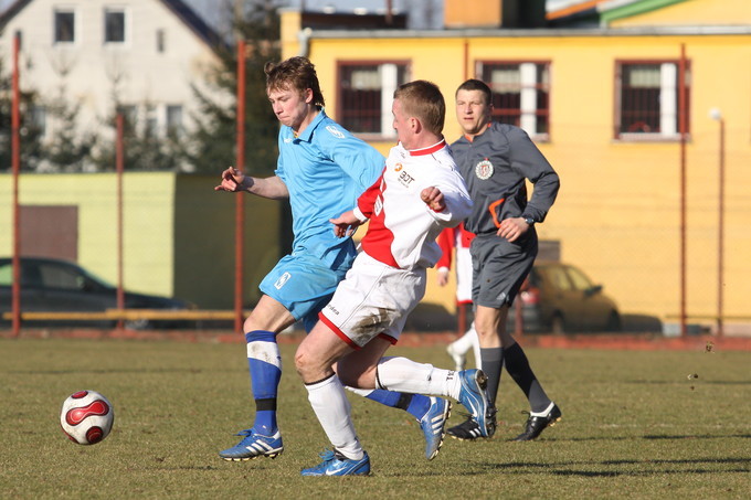 Piast - Konfeks 1:3