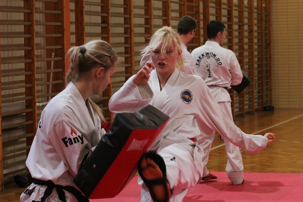 Trening Legnickiego Klubu Taekwondo