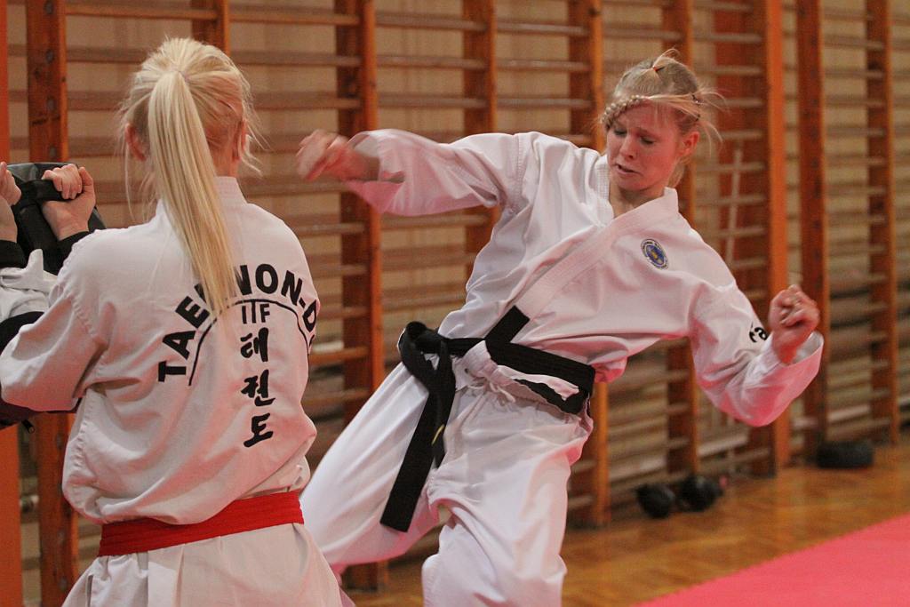 Trening Legnickiego Klubu Taekwondo