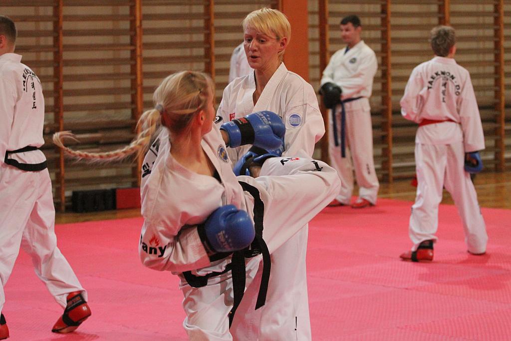 Trening Legnickiego Klubu Taekwondo