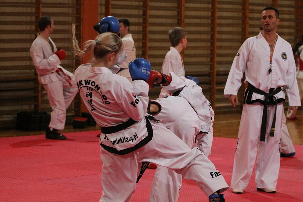 Trening Legnickiego Klubu Taekwondo