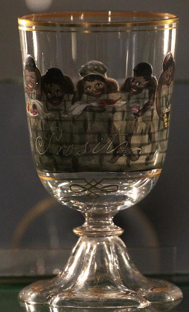 Szkło Secesyjne w Muzeum Miedzi