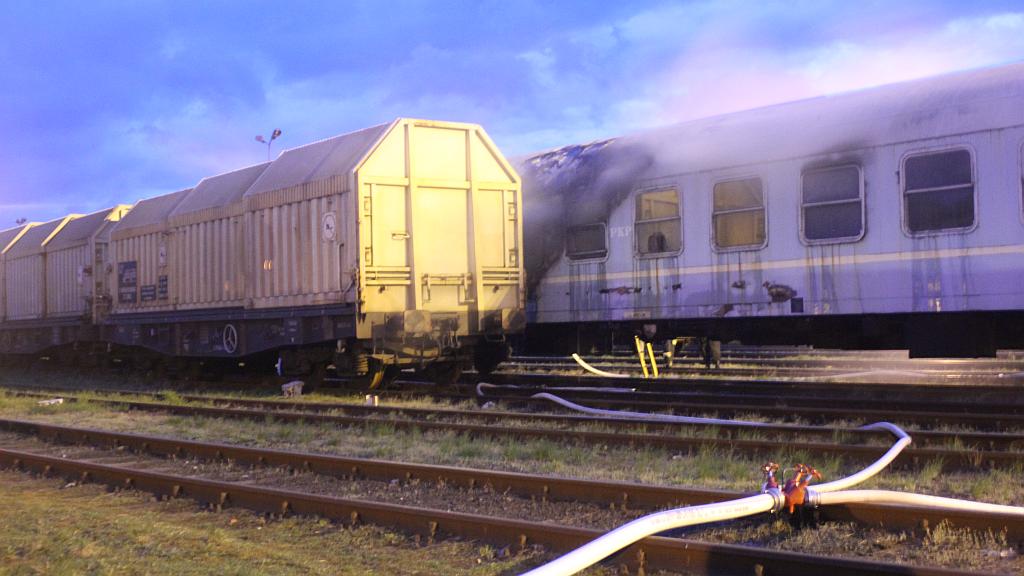 Pożar wagonu na bocznicy