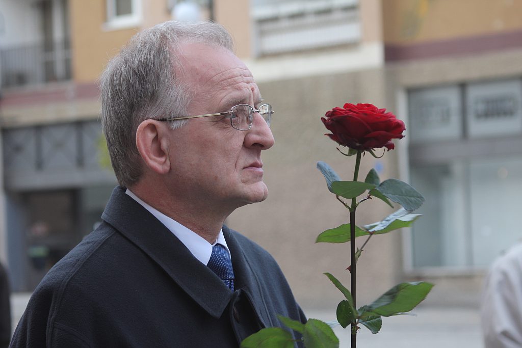 Tablica pamięci Jerzego Szmajdzińskiego