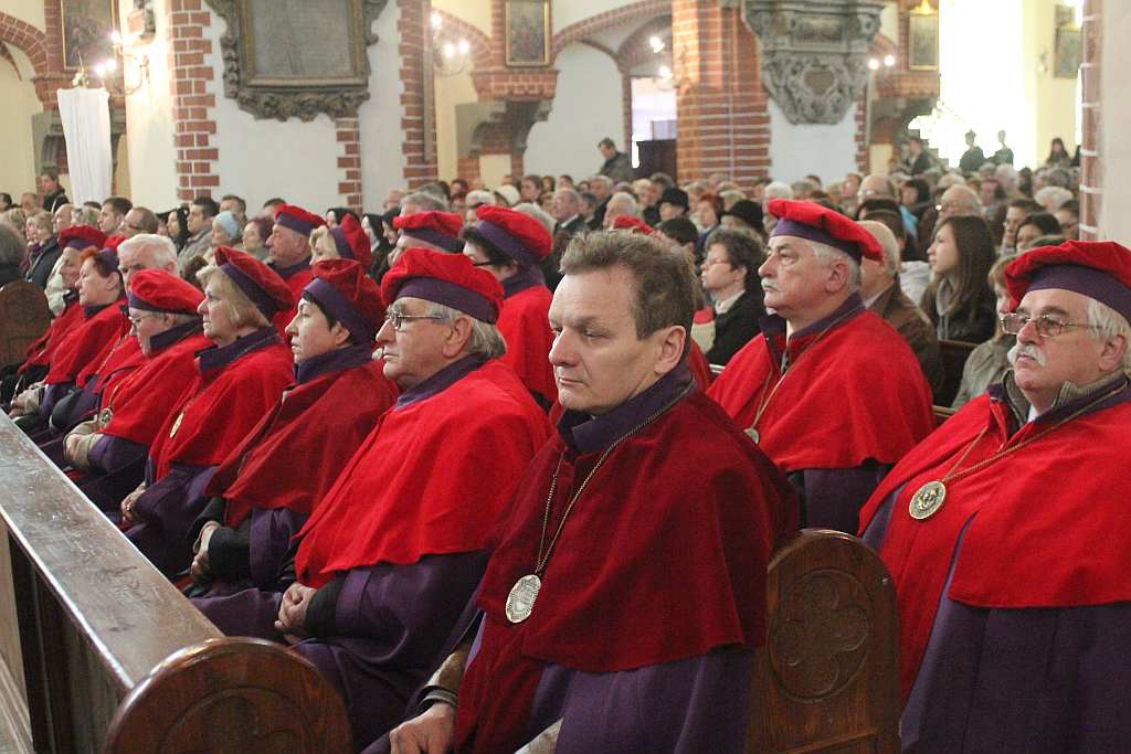 Tablica upamiętniająca ofiary smoleńskie