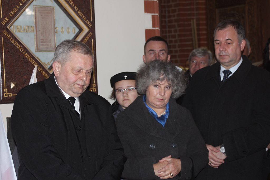 Tablica upamiętniająca ofiary smoleńskie