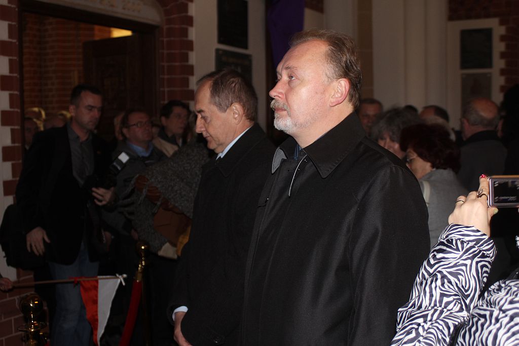 Tablica upamiętniająca ofiary smoleńskie