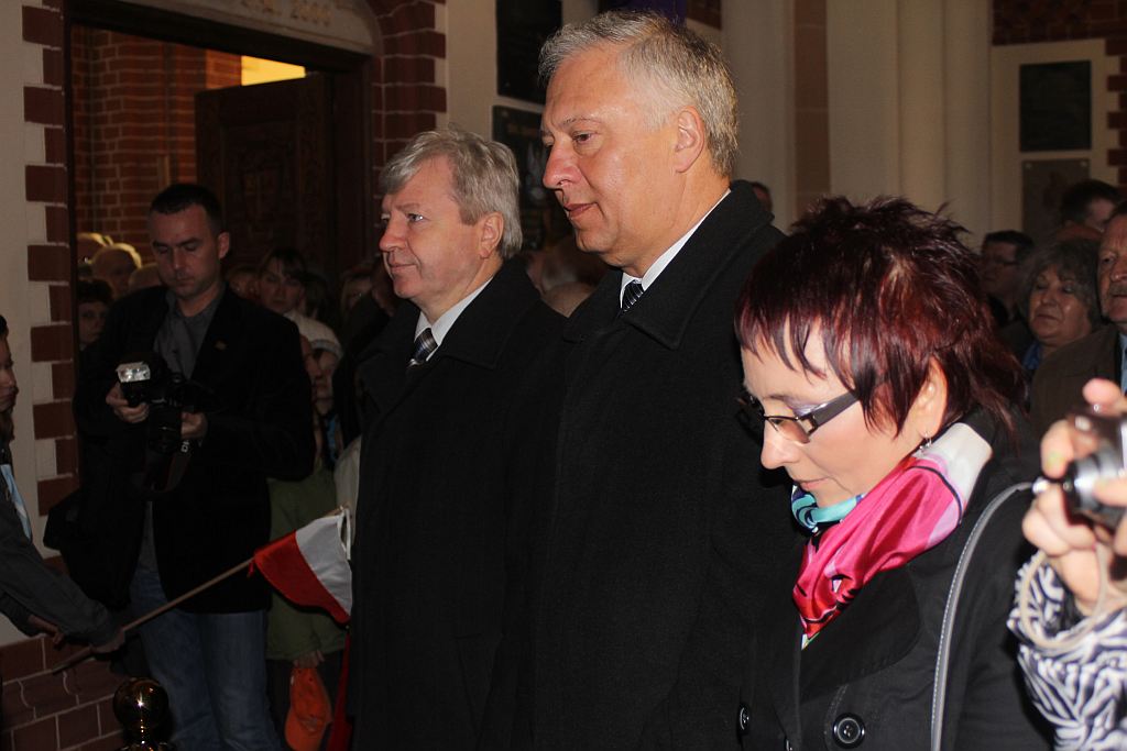 Tablica upamiętniająca ofiary smoleńskie
