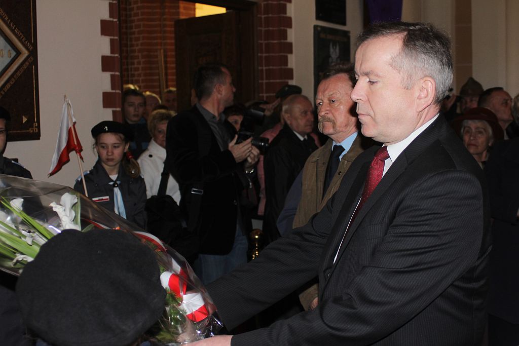 Tablica upamiętniająca ofiary smoleńskie