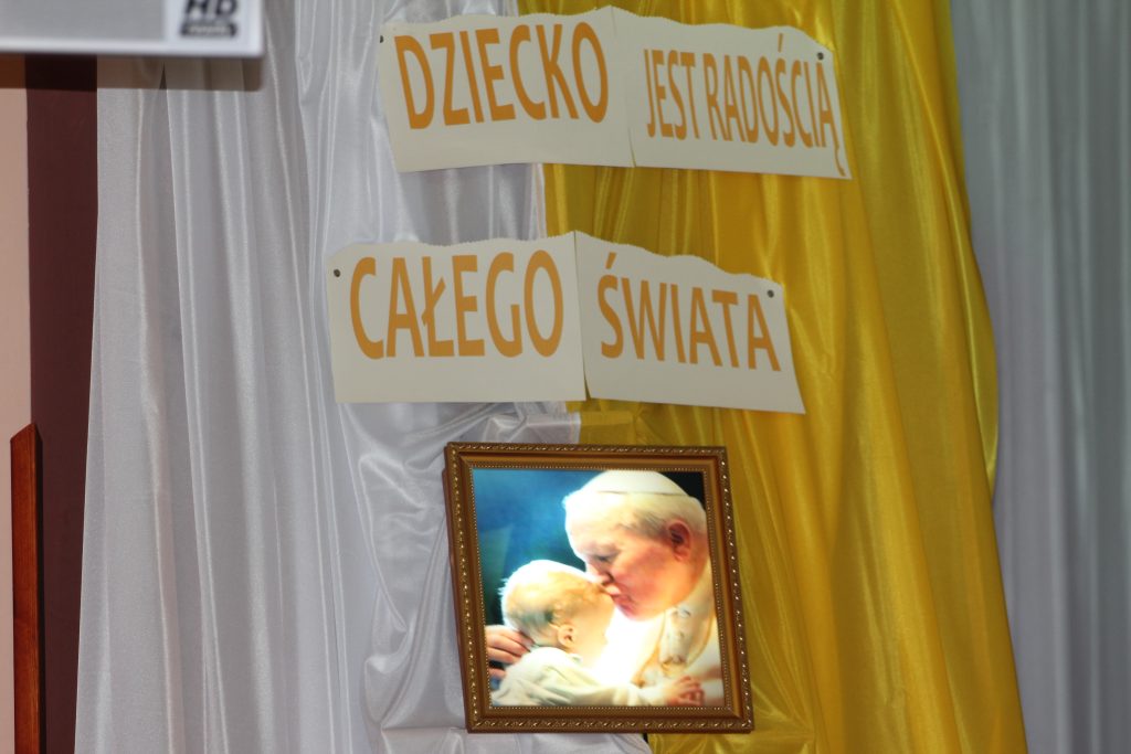 SP 9 dla Papieża
