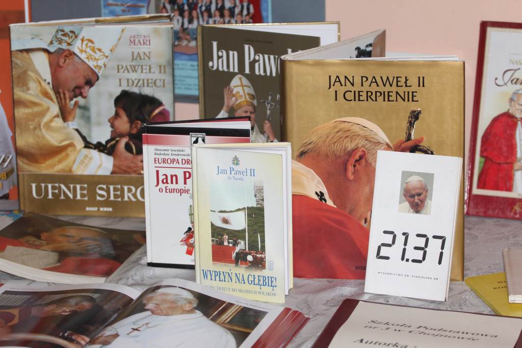 SP 9 dla Papieża