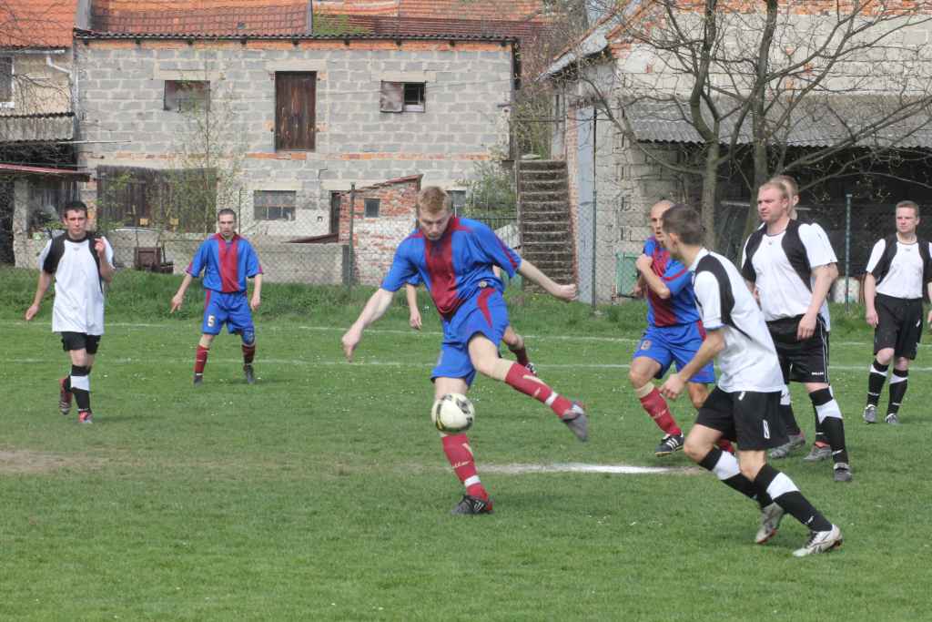 Błękitni II - KS Legnickie Pole 3:8