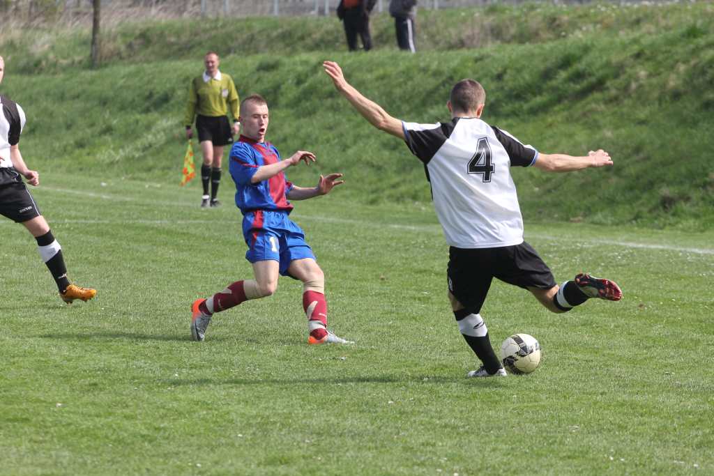 Błękitni II - KS Legnickie Pole 3:8