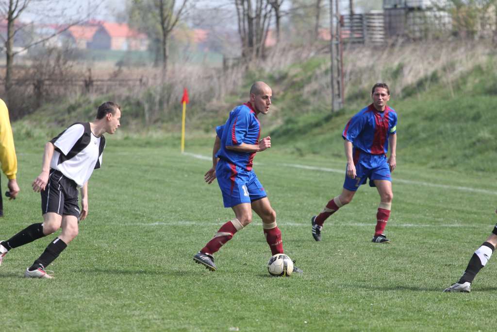 Błękitni II - KS Legnickie Pole 3:8