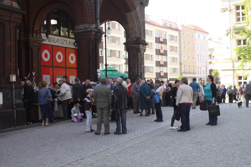 Chleb, śledź i grosz