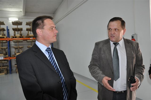 Strażacy ćwiczyli w tajemniczej bazie (1)