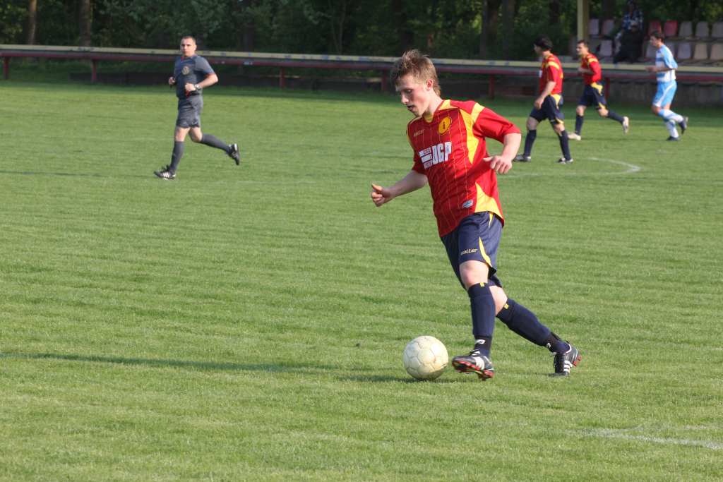 Iskra - Dąb 5:1