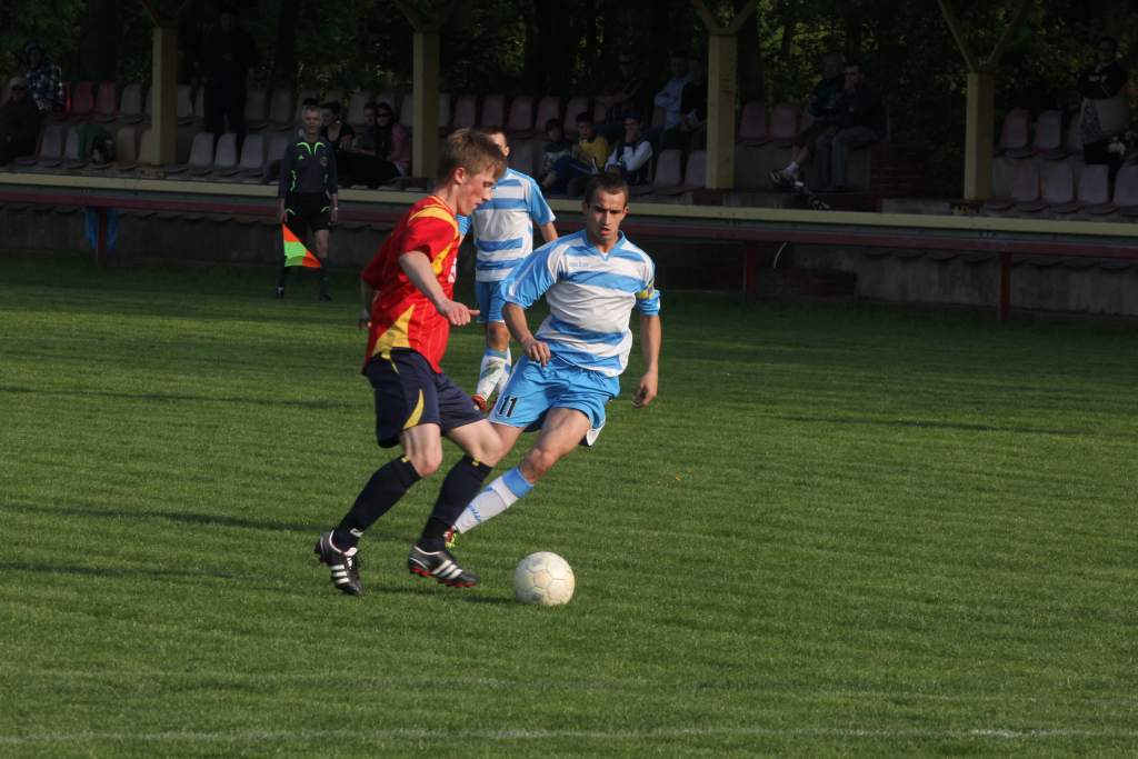 Iskra - Dąb 5:1