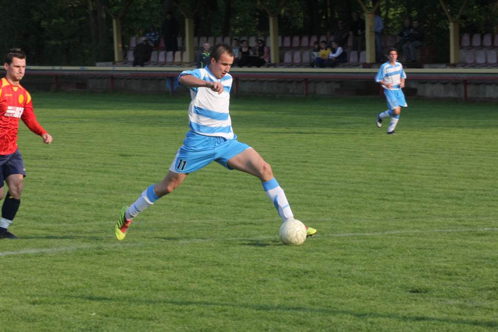 Iskra - Dąb 5:1
