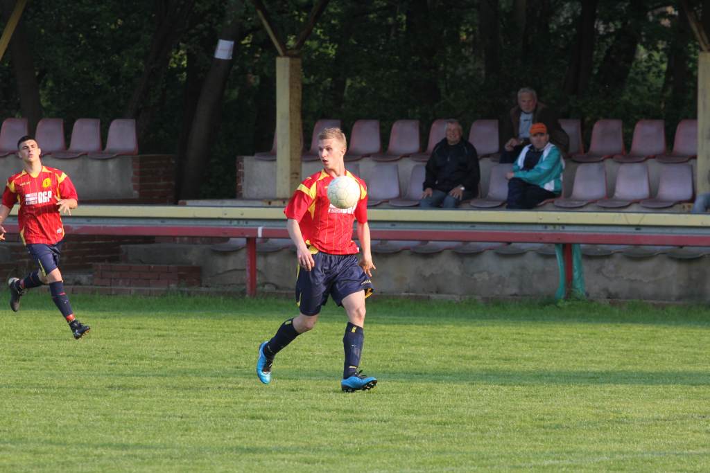 Iskra - Dąb 5:1