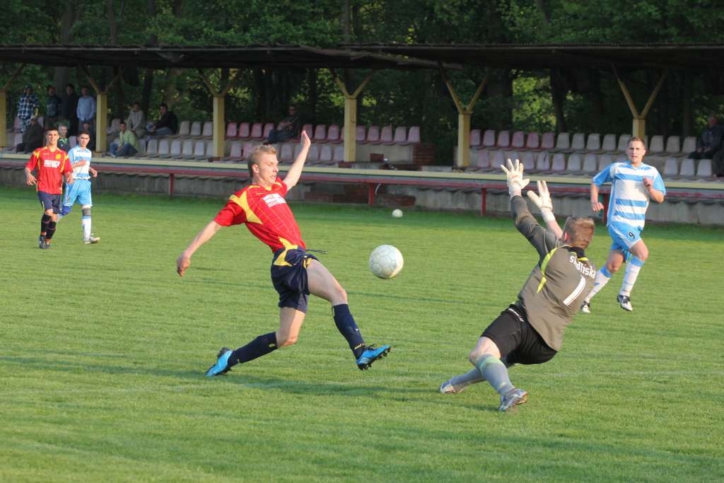 Iskra - Dąb 5:1