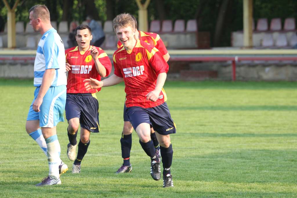 Iskra - Dąb 5:1