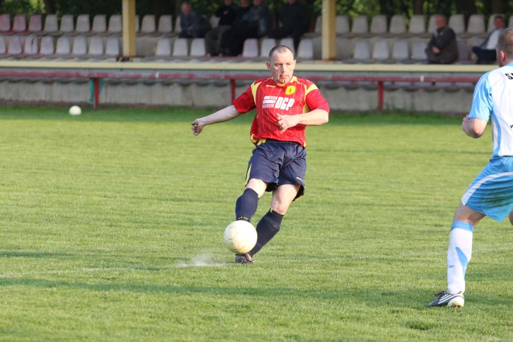 Iskra - Dąb 5:1