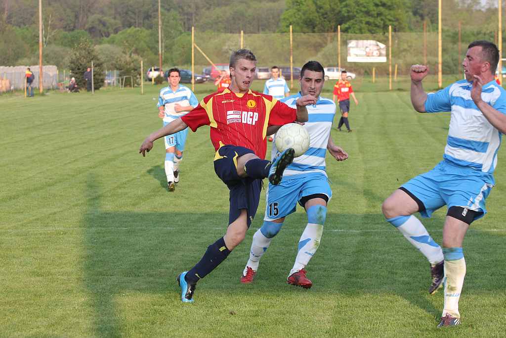 Iskra - Dąb 5:1