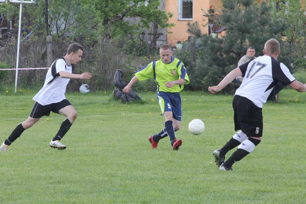 Albatros - Błękitni II 1:3
