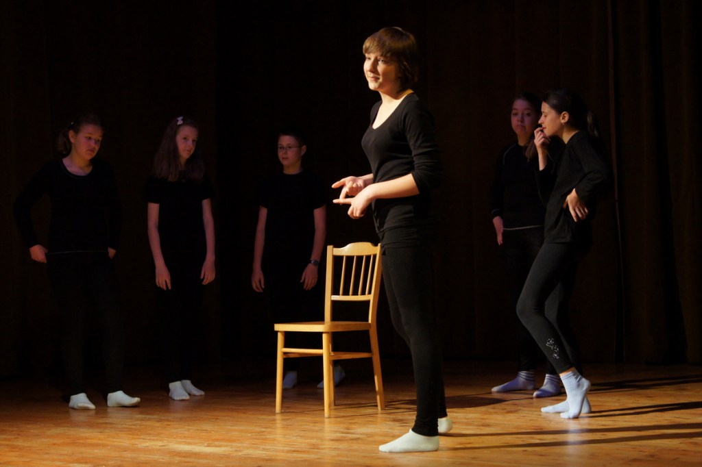 Integracyjny przegląd form teatralnych