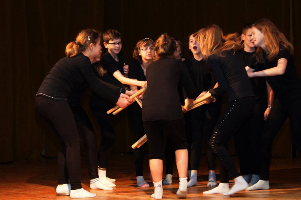 Integracyjny przegląd form teatralnych