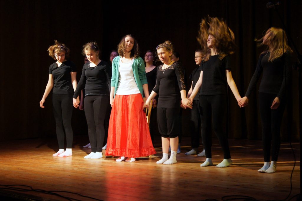 Integracyjny przegląd form teatralnych