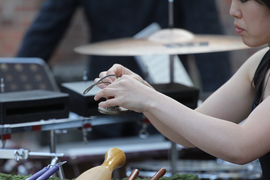 STRINGS & DRUMS