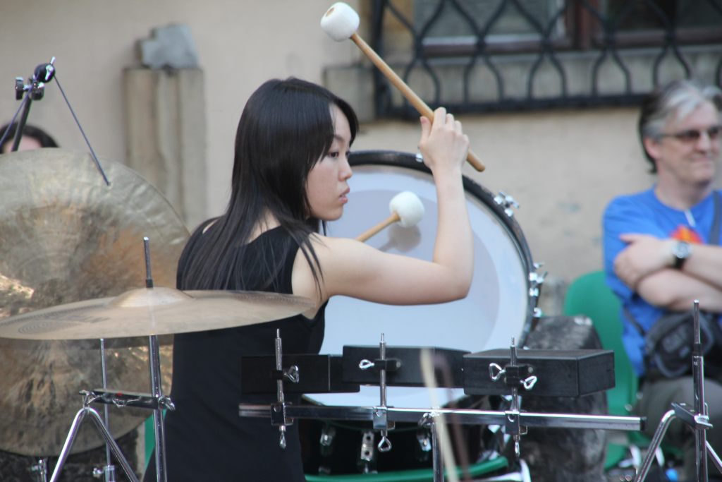 STRINGS & DRUMS