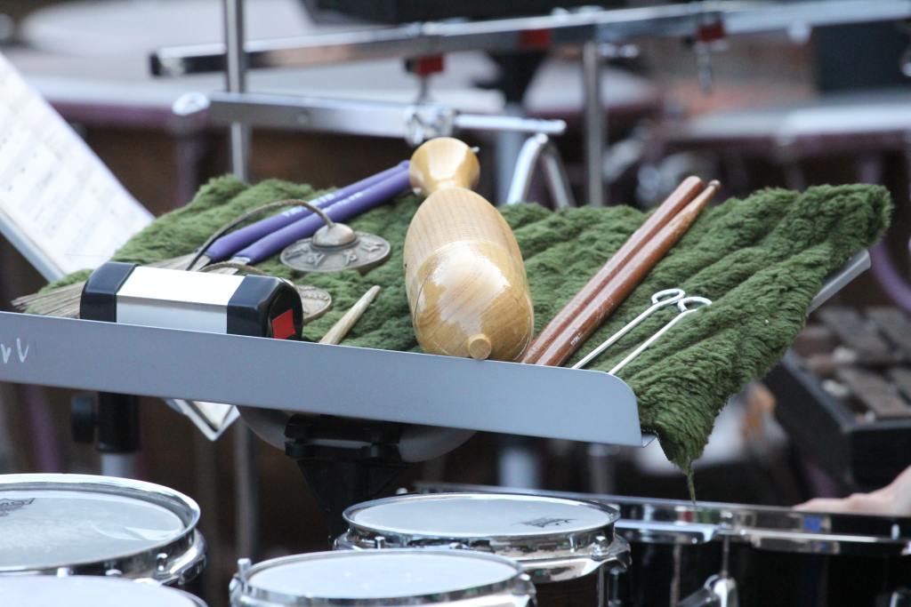 STRINGS & DRUMS