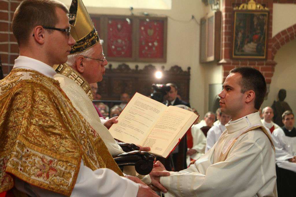 Wyświęcili diakonów w legnickiej Katedrze