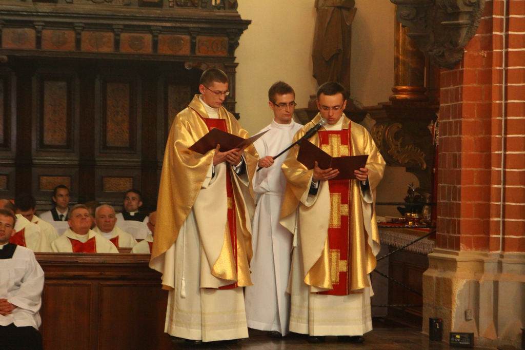 Wyświęcili diakonów w legnickiej Katedrze