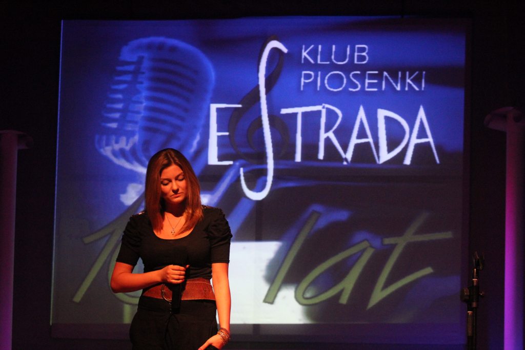 10 lat Estrady