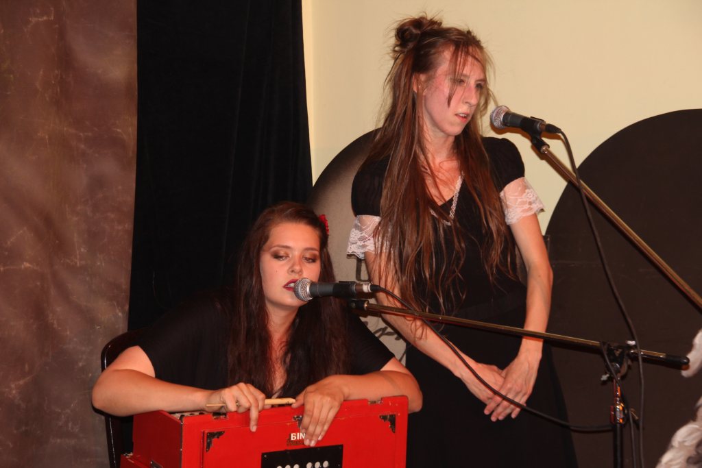 Teatr tańca w Caffe Modjeska