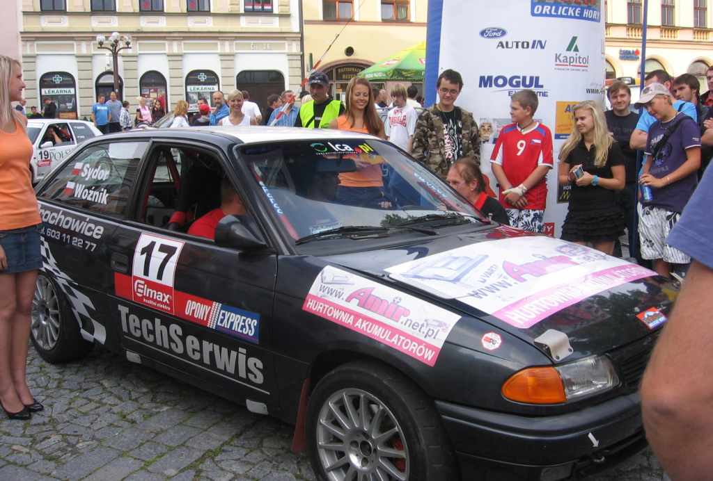 Podium legnickich rajdowców