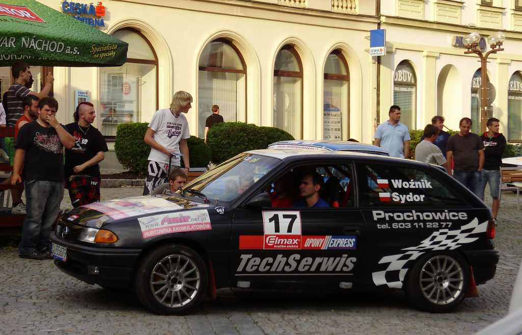 Podium legnickich rajdowców